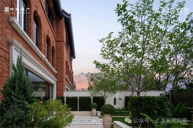 重塑滨江人居高度诚邀莅临未来生活图景不朽情缘首页中海云邸玖里以央企实力(图5) 重塑滨江人居高度诚邀莅临未来生活图景不朽情缘首页中海云邸玖里以央企实力(图5)